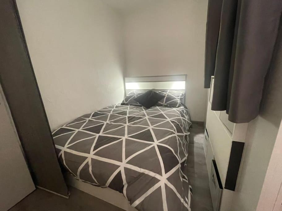Appartement Le Cocon Hyerois à Hyères Extérieur photo