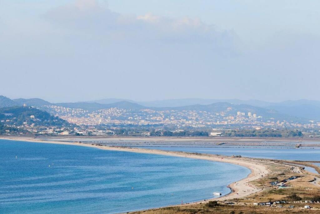 Appartement Le Cocon Hyerois à Hyères Extérieur photo