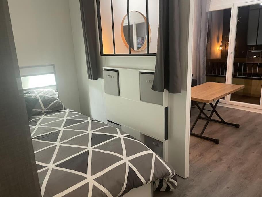 Appartement Le Cocon Hyerois à Hyères Extérieur photo